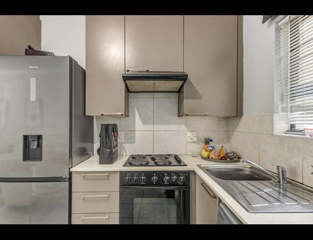 1 BEDROOM APARTMENT FOR SALE IN PAULSHOF